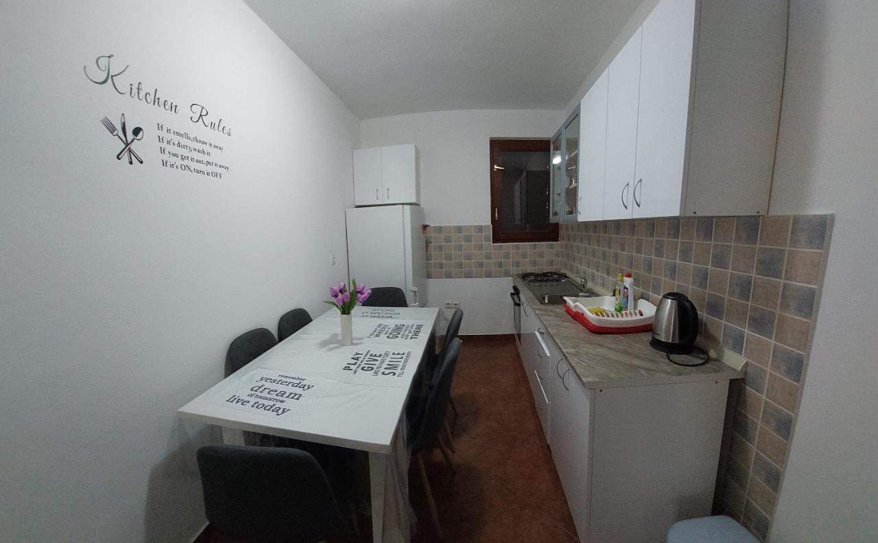 Apartman Vukoja Pakostane Daire Dış mekan fotoğraf